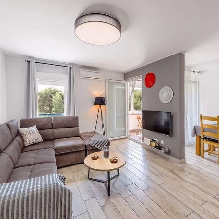 Apartman RUBIX Pula Bagian luar foto